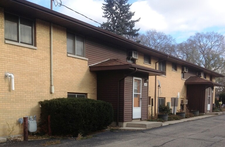 24138 W Main St, Plainfield, IL for sale - Primary Photo - Image 1 of 1