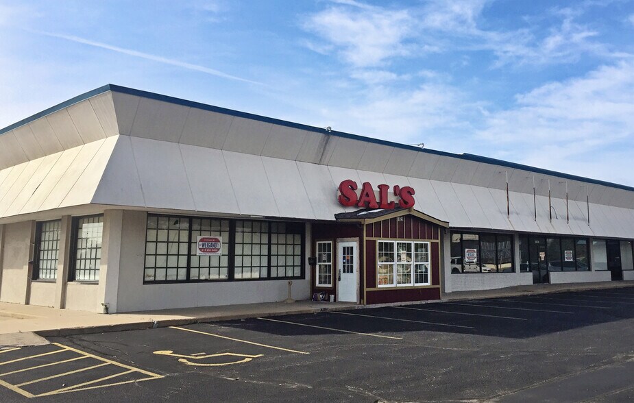 68016829 E Kellogg Dr, Wichita, KS 67207