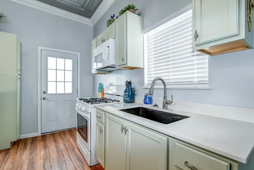 609 S Granite St, Prescott, AZ for sale - Interior Photo - Image 3 of 47