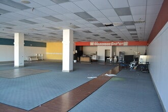 88 Blanding Blvd, Orange Park, FL for lease Interior Photo- Image 2 of 2