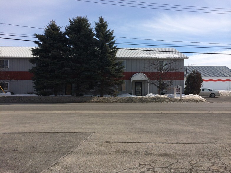 2429 Chenango Rd, Utica, NY for sale - Building Photo - Image 1 of 1