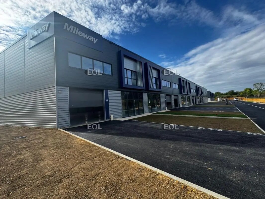 Flex in Villebon-sur-Yvette for lease Building Photo- Image 1 of 9