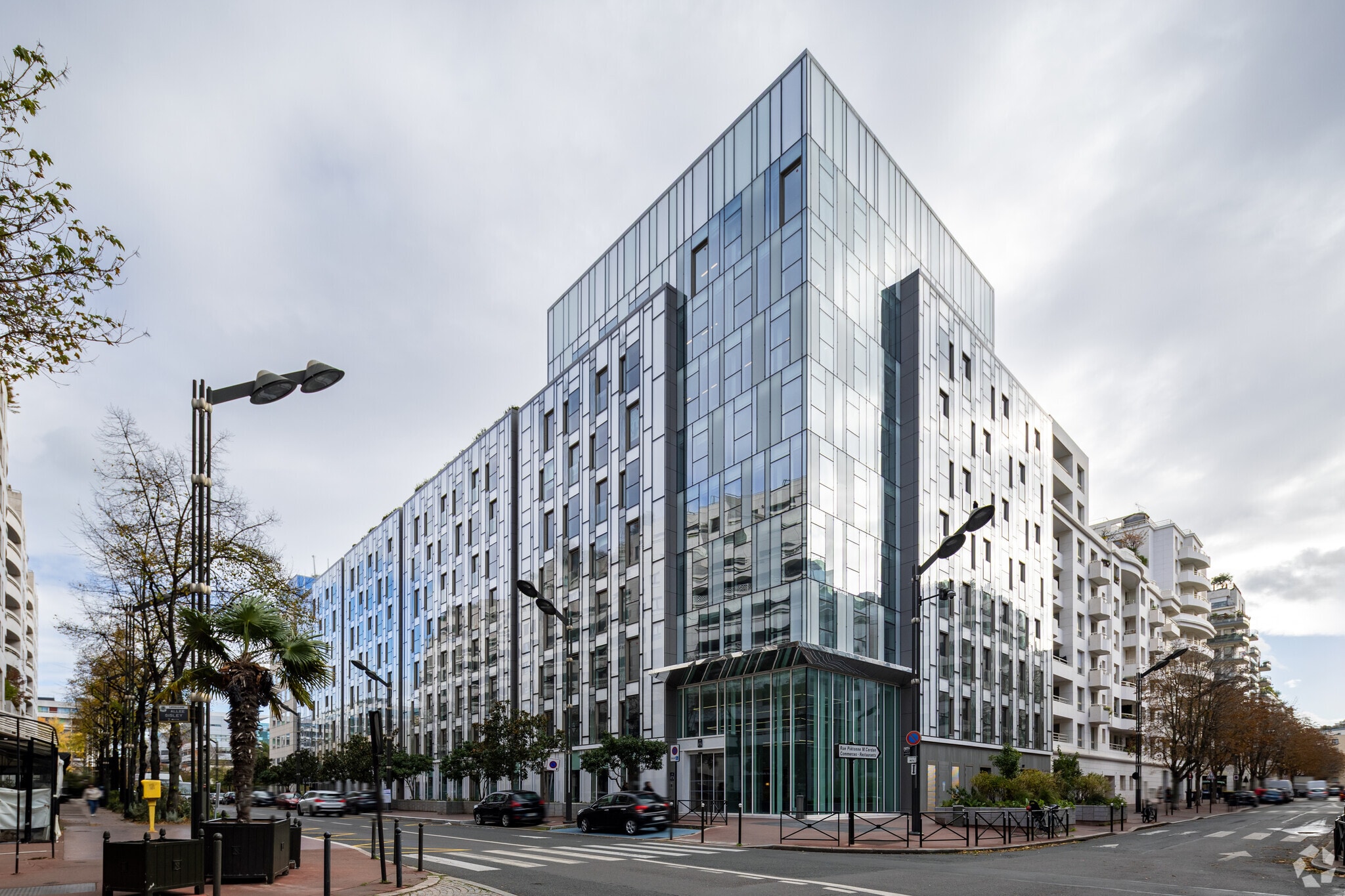 12 Avenue André Malraux, Levallois-Perret for lease Primary Photo- Image 1 of 19