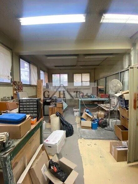 Industrial in Romainville for sale - Interior Photo - Image 1 of 14