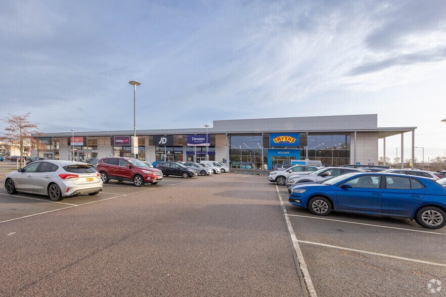 London Rd, Biggleswade for sale - Building Photo - Image 1 of 1