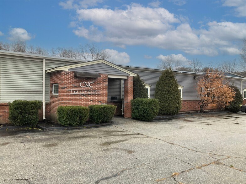 40 Water St, Kennebunk, ME for sale - Building Photo - Image 1 of 1