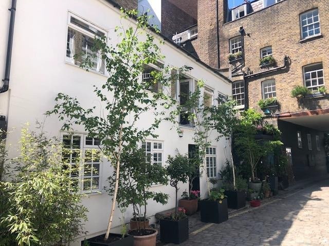 15 Warren Mews, London for sale Primary Photo- Image 1 of 1