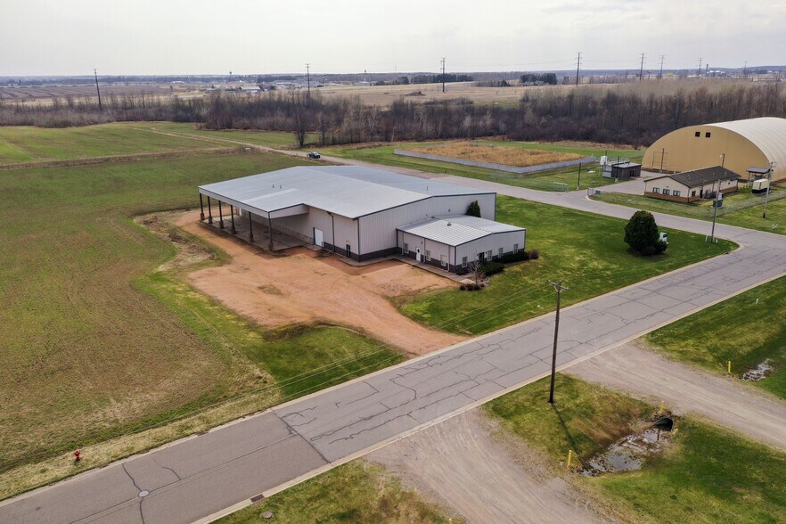 1200 E Ash St, Abbotsford, WI for sale - Primary Photo - Image 1 of 1