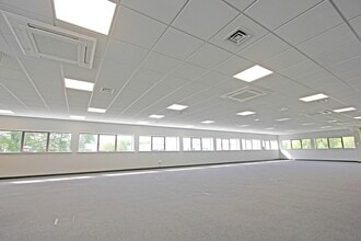 Electron Way, Eastleigh for lease Interior Photo- Image 2 of 4