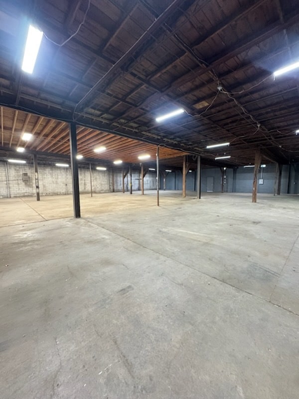 2010-2021 Exchange Ave, Oklahoma City, OK for lease Interior Photo- Image 1 of 5