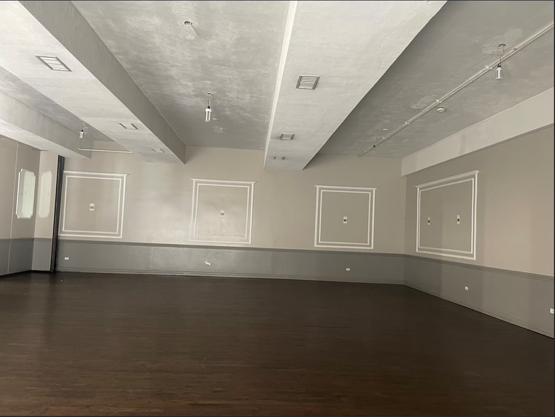 1899 2nd St, Highland Park, IL for lease - Interior Photo - Image 2 of 3