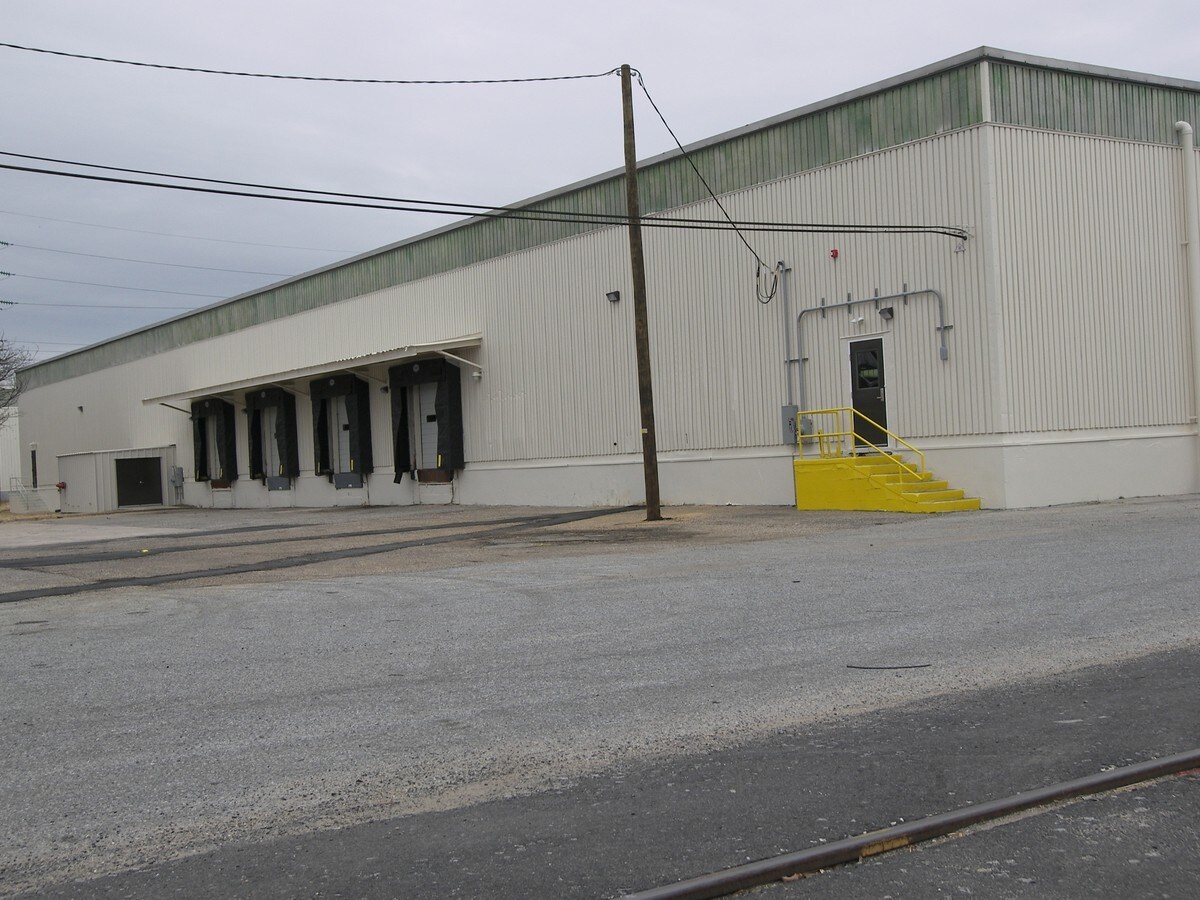 1403 Wheaton Ave, Millville, NJ 08332