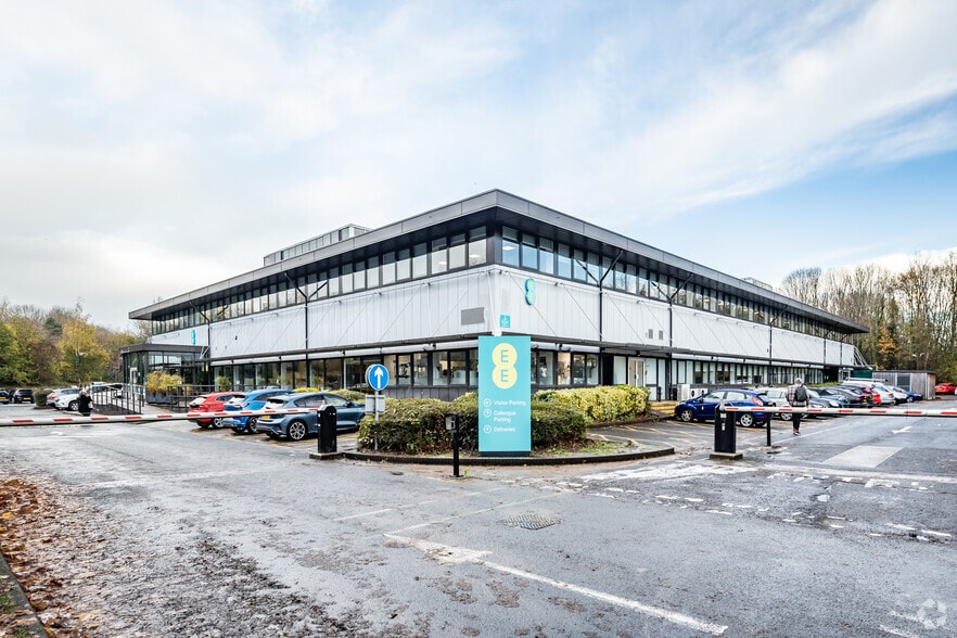 Garrett Field, Warrington for sale - Primary Photo - Image 1 of 1