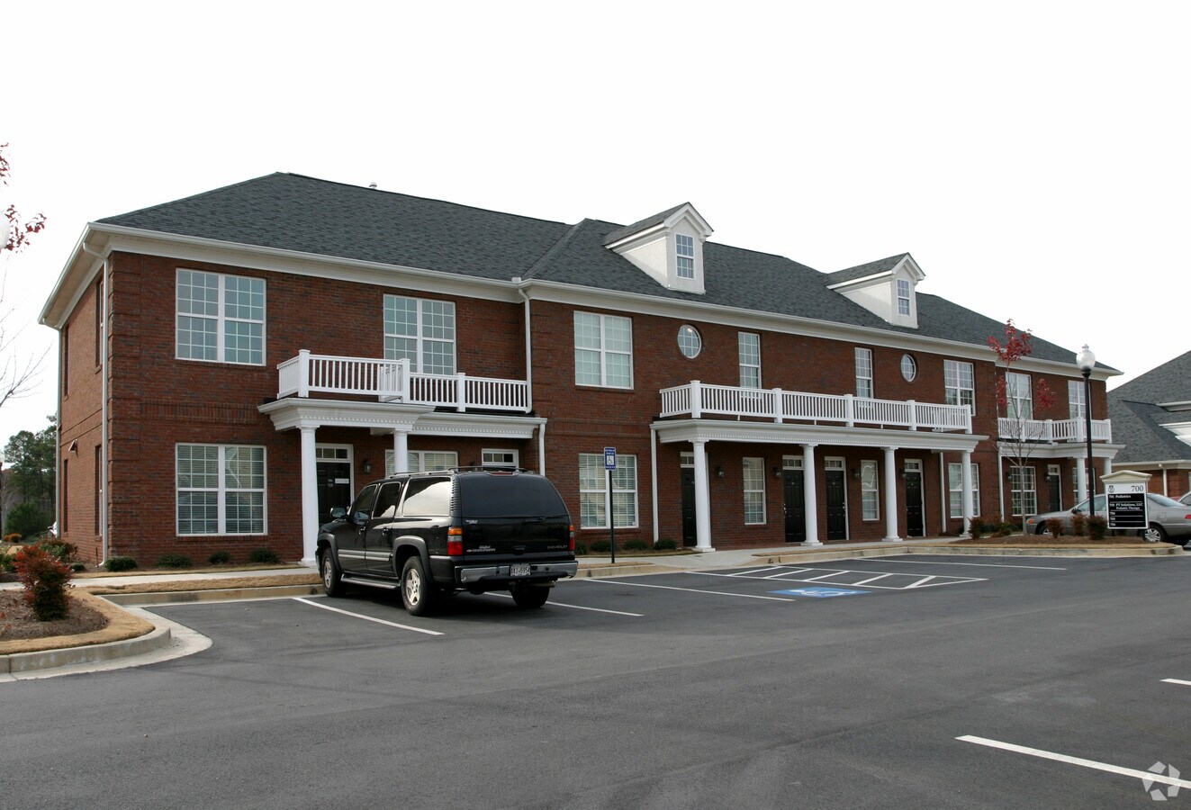 3950 Cobb Pky NW, Acworth, GA 30101