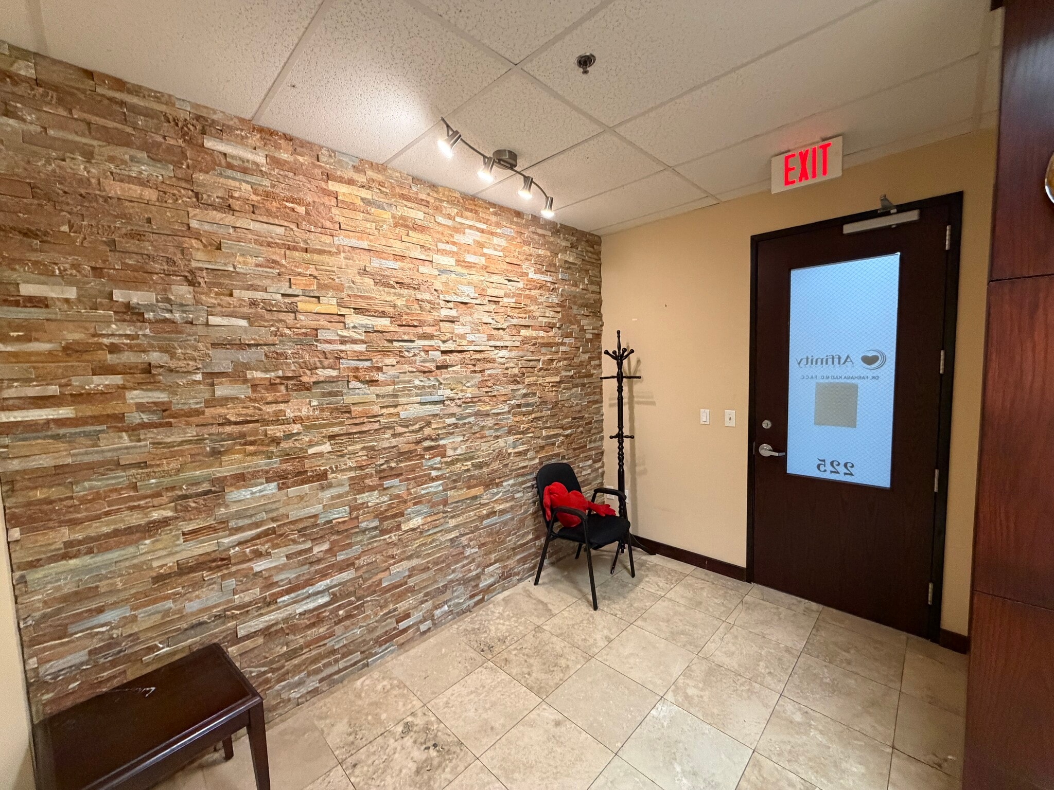 215 S Denton Tap Rd, Coppell, TX for lease Interior Photo- Image 1 of 7