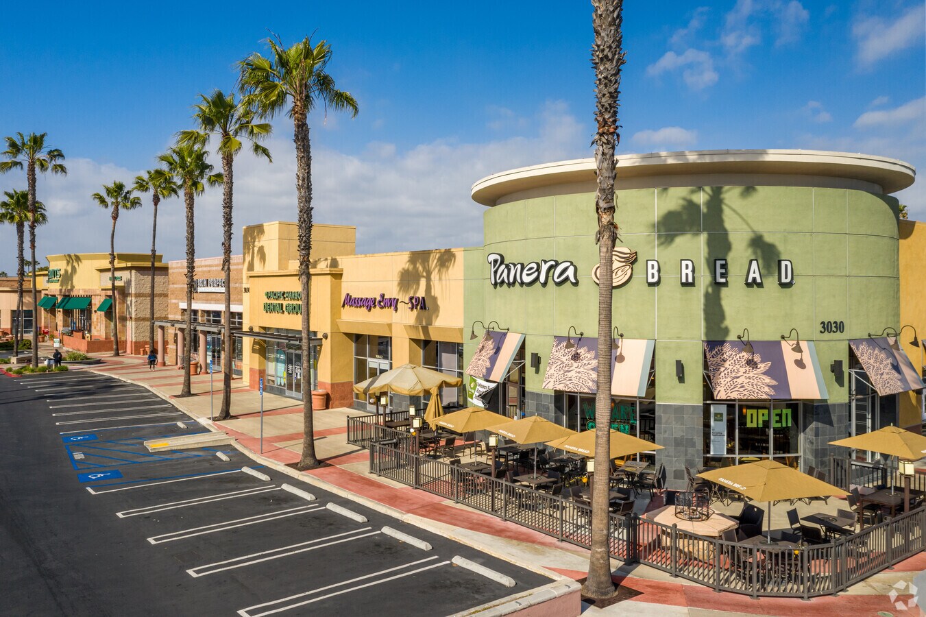 30103030 Harbor Blvd, Costa Mesa, CA 92626 Retail for Lease
