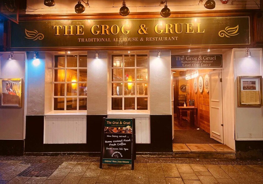 66 High St, Fort William for sale - Building Photo - Image 1 of 1