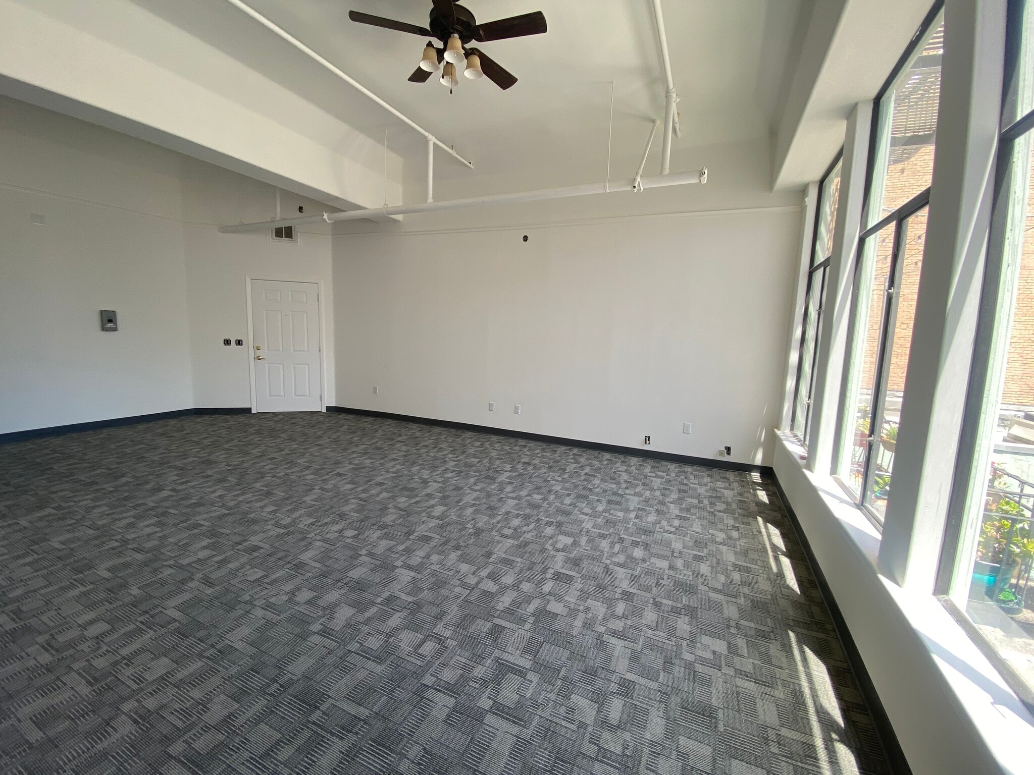 1067-1073 Market St, San Francisco, CA for lease Interior Photo- Image 1 of 3