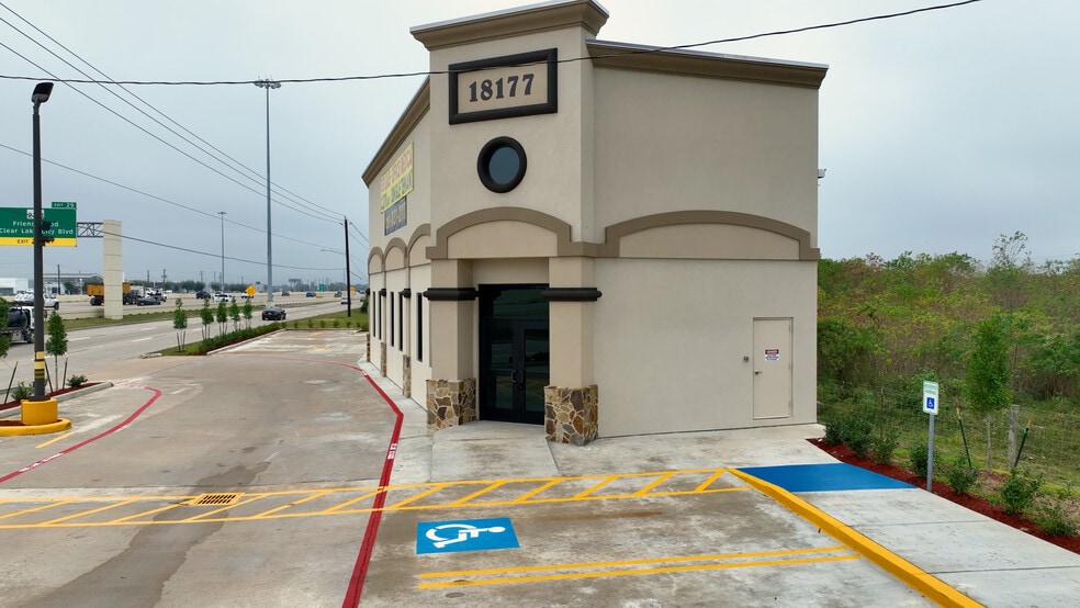 18177 Gulf Fwy, Webster, TX for lease - ProVideo LoopNet - Image 3 of 12