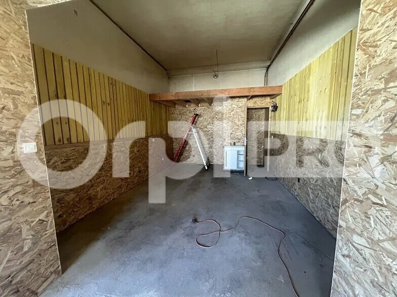 Flex in Limoges for lease - Building Photo - Image 3 of 8