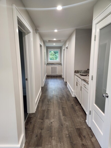 314 W 4th North St, Summerville, SC for sale - Building Photo - Image 3 of 50