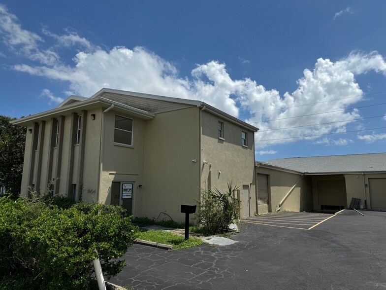 1904 44th Ave E, Bradenton, FL for lease - Building Photo - Image 1 of 11