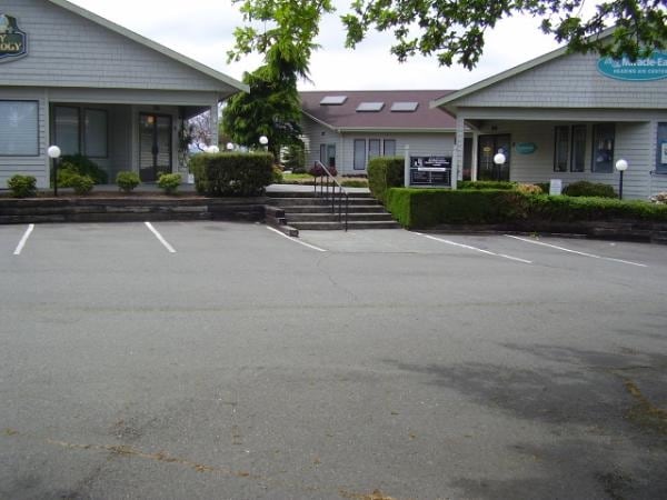 675 N Fifth Ave, Sequim, WA for sale - Building Photo - Image 1 of 1