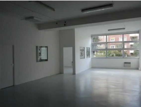 Office in Paris for lease - Building Photo - Image 2 of 6