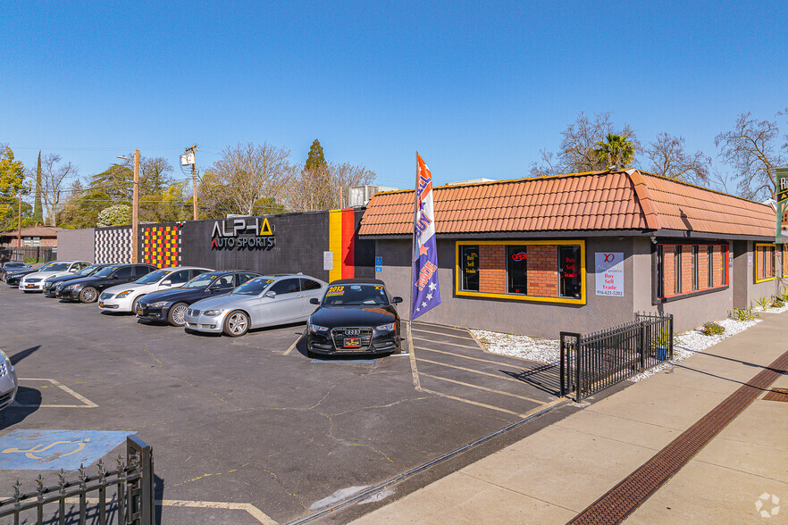 216-220 Riverside Ave, Roseville, CA for lease - Primary Photo - Image 1 of 21