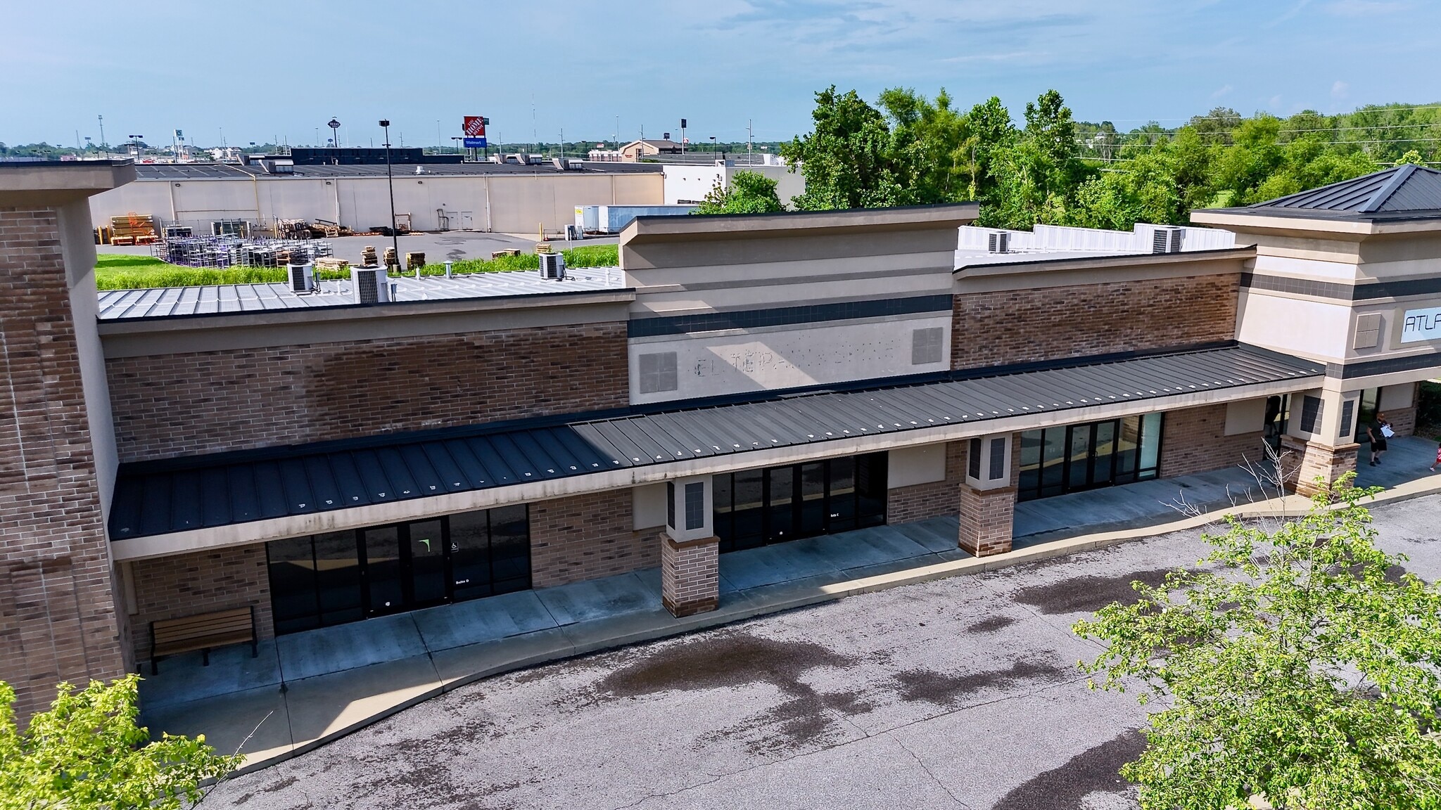 4645 Village Square Dr, Paducah, KY for lease Building Photo- Image 1 of 26