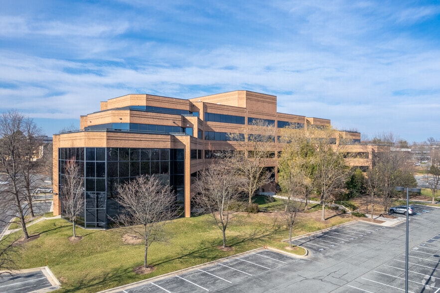 2400 Research Blvd, Rockville, MD for lease - Building Photo - Image 3 of 19