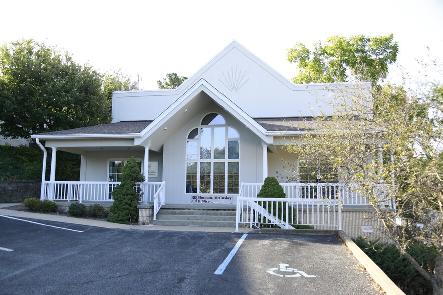 1445 Stewartstown Rd, Morgantown, WV for sale - Primary Photo - Image 1 of 1