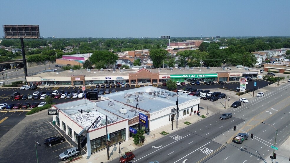 5316 N Milwaukee Ave, Chicago, IL for lease - Building Photo - Image 2 of 7