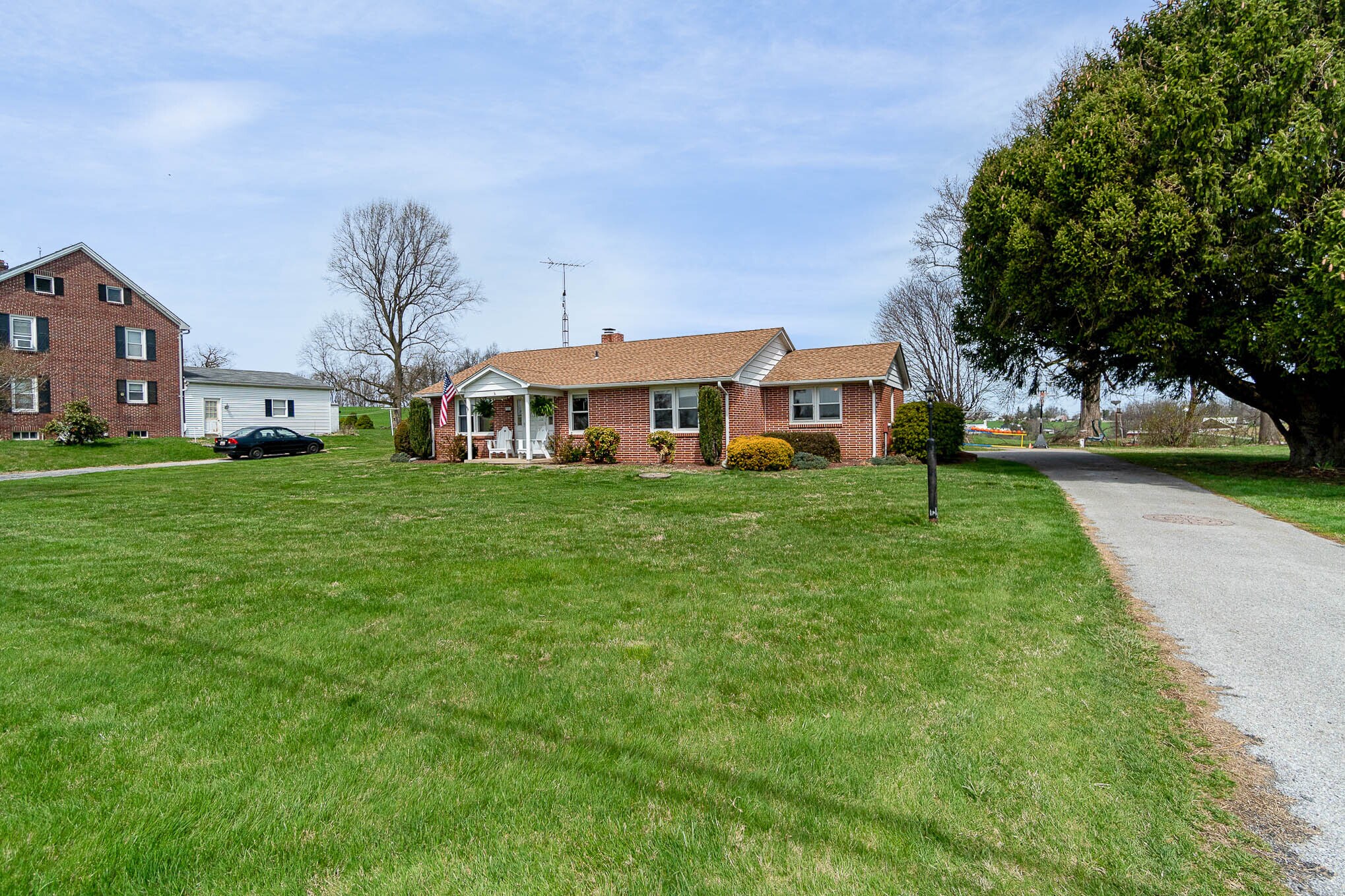 125 W Main St, Fawn Grove, PA 17321 Retail for Sale