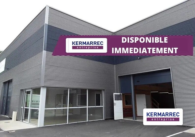 Flex in Pacé for lease Building Photo- Image 1 of 7