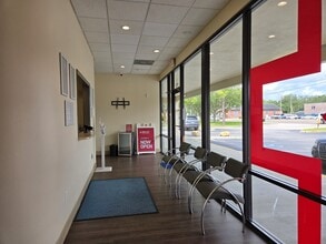 7620 Gunn Hwy, Tampa, FL for lease Interior Photo- Image 2 of 8
