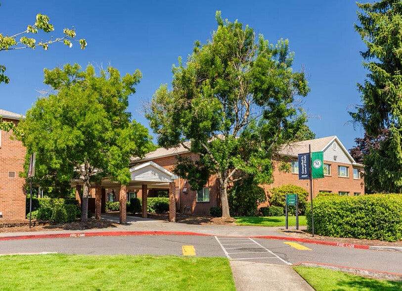 8435 NE Glisan St, Portland, OR for sale - Building Photo - Image 3 of 17