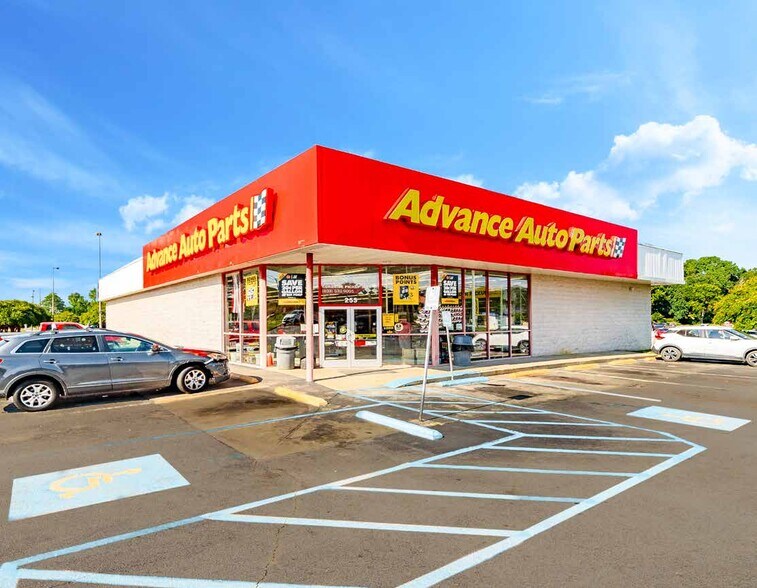 253 W Columbia Ave, Batesburg, SC 29006