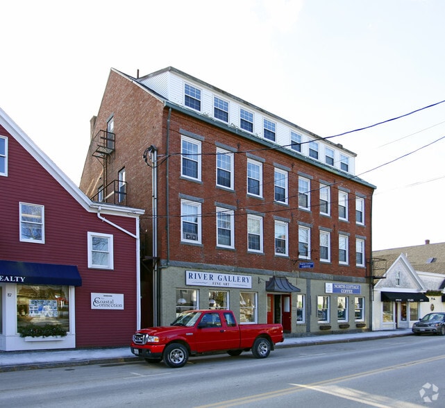 79 Main St, Damariscotta, ME 04543