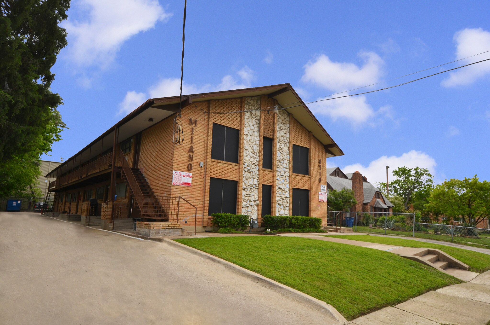 4710 Munger Ave, Dallas, TX for sale Primary Photo- Image 1 of 1