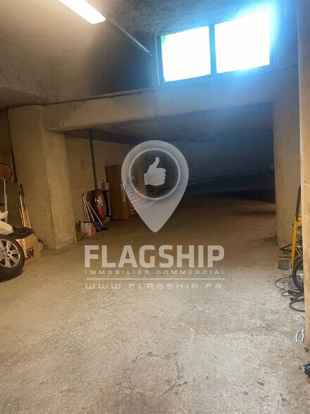 Retail in Bourg-la-Reine for sale - Building Photo - Image 1 of 3