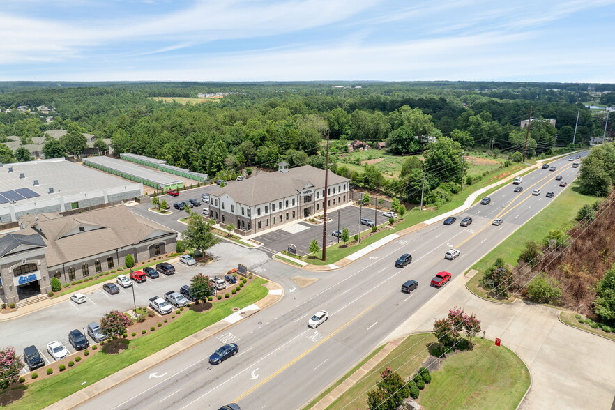 2372 E University Dr, Auburn, AL for lease - Aerial - Image 3 of 8