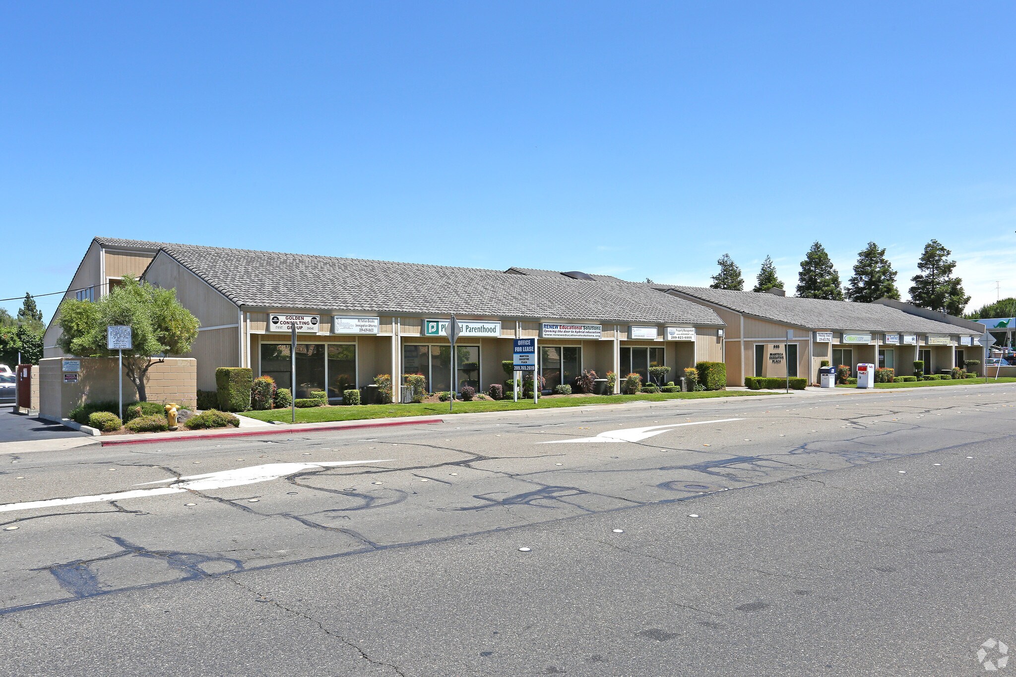 965 E Yosemite Ave, Manteca, CA for sale Primary Photo- Image 1 of 1
