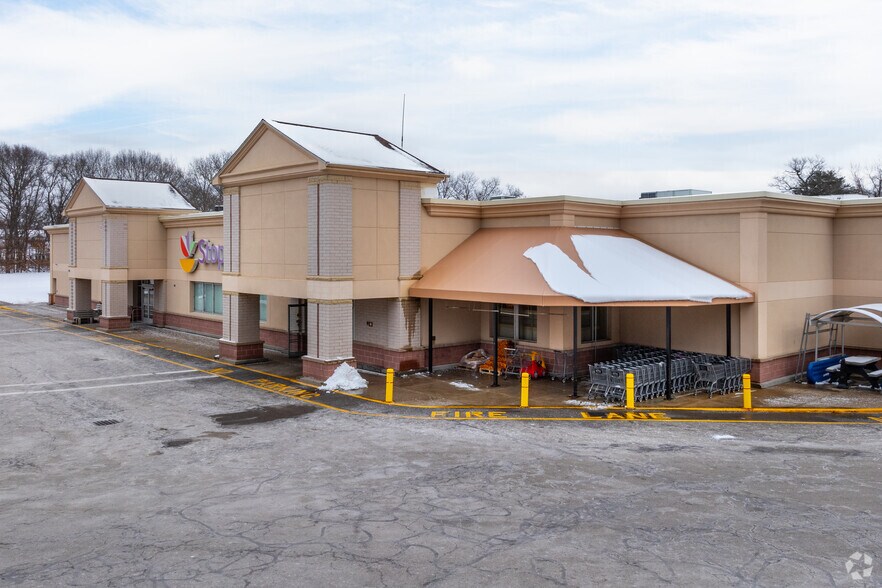 1475 Newman Ave, Seekonk, MA for sale - Primary Photo - Image 1 of 1