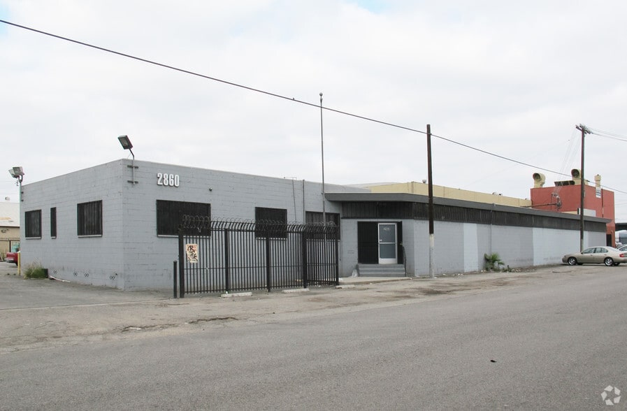 2860 E Pico Blvd, Los Angeles, CA for lease - Primary Photo - Image 1 of 13