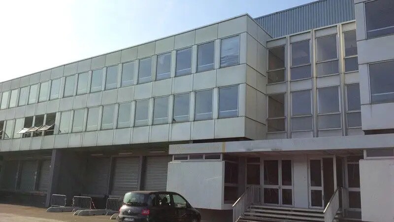 Office in Orly for lease - Building Photo - Image 2 of 7