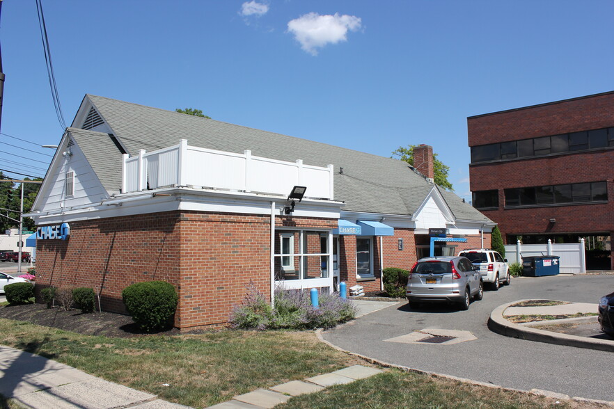 285 Maple Ave, White Plains, NY for lease - Building Photo - Image 3 of 11