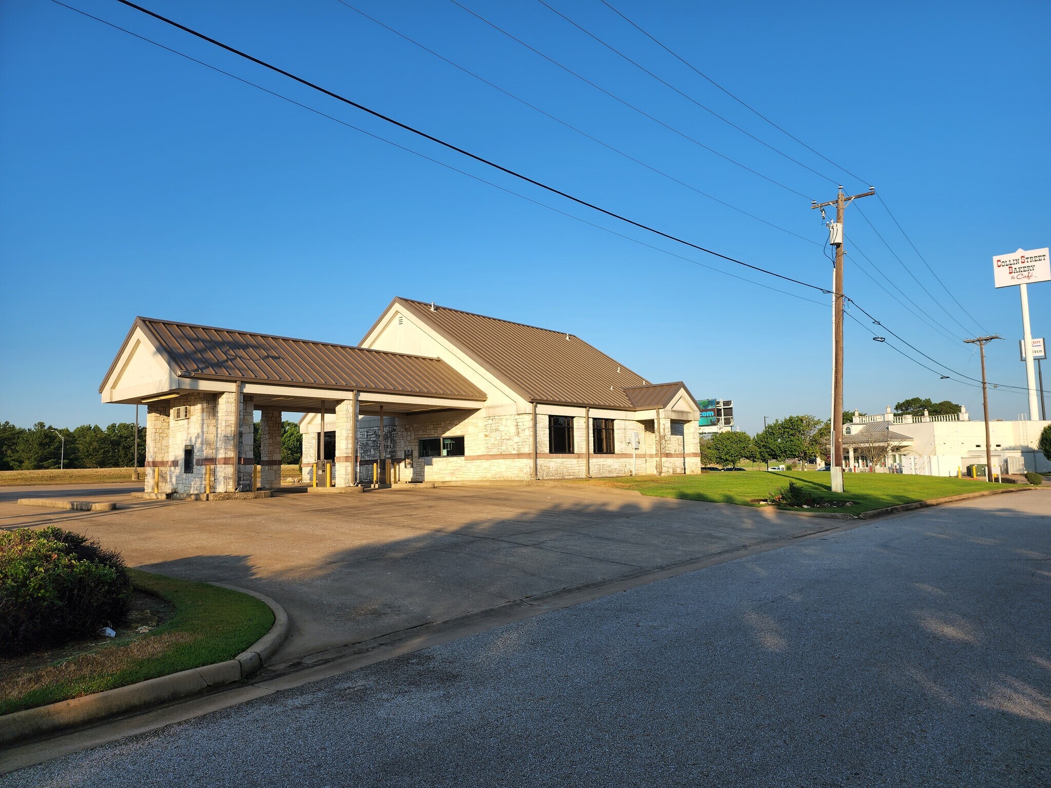 16920 Village Lake Dr, Lindale, TX 75771 Retail for Lease