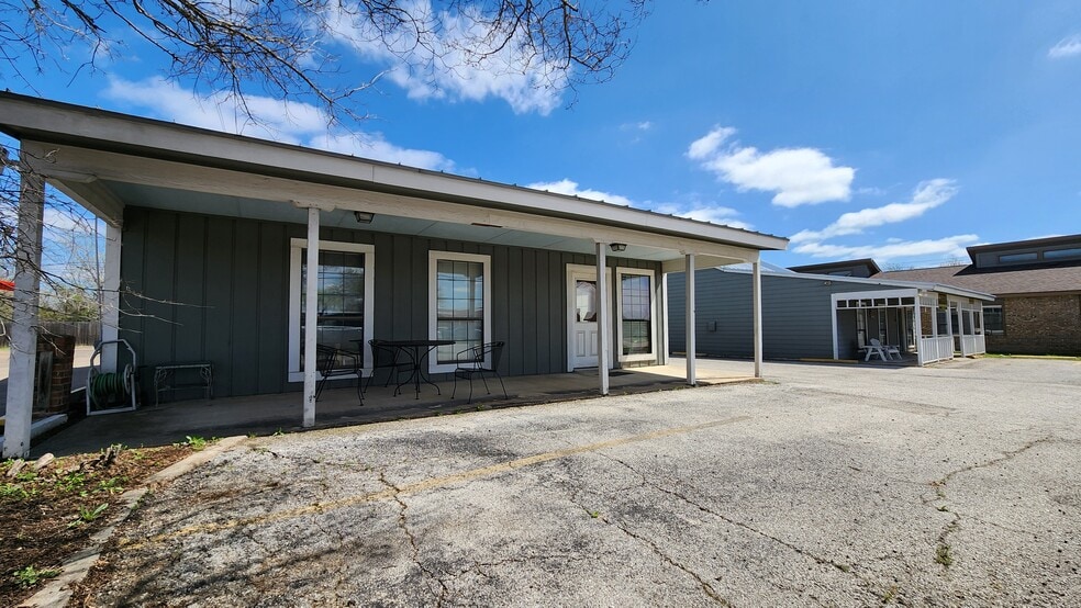 1803A N Mays Street, Round Rock, TX 78664 - Office for Lease | LoopNet