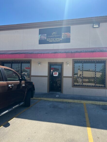 8735b 8735b highway 6, Hitchcock, TX for sale - Primary Photo - Image 1 of 1